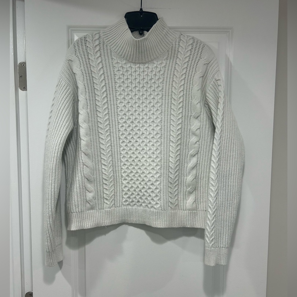 Banana Republic Cable Knit Winter White Knit Sweater - Picture 2 of 7